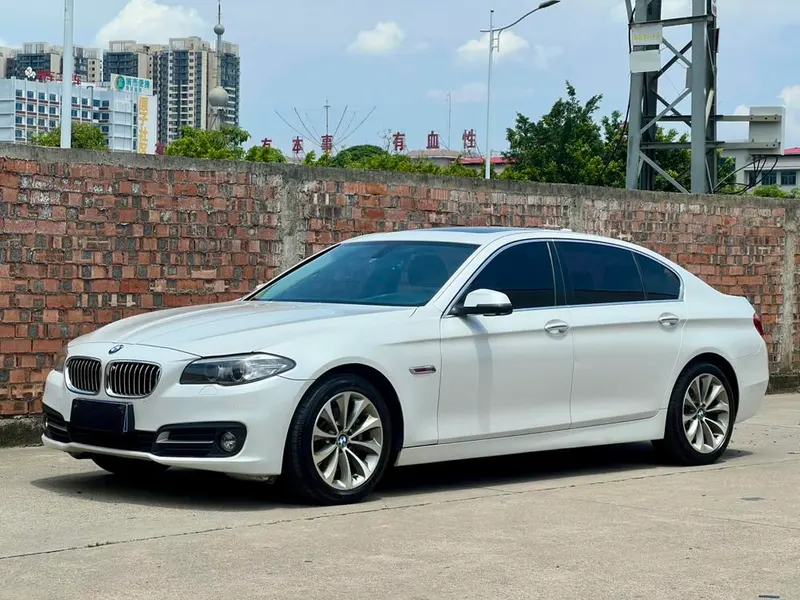 BMW 5-Series, 2017