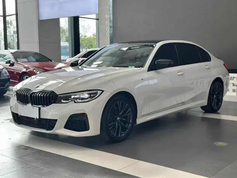 BMW 3-Series, 2021