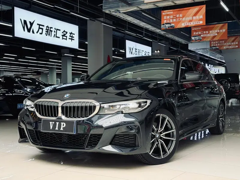 BMW 3-Series, 2022