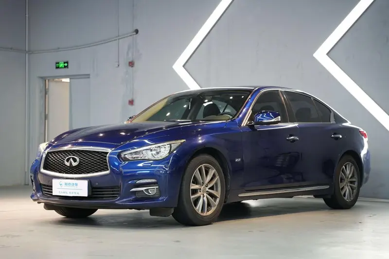 Infiniti Q50L, 2016