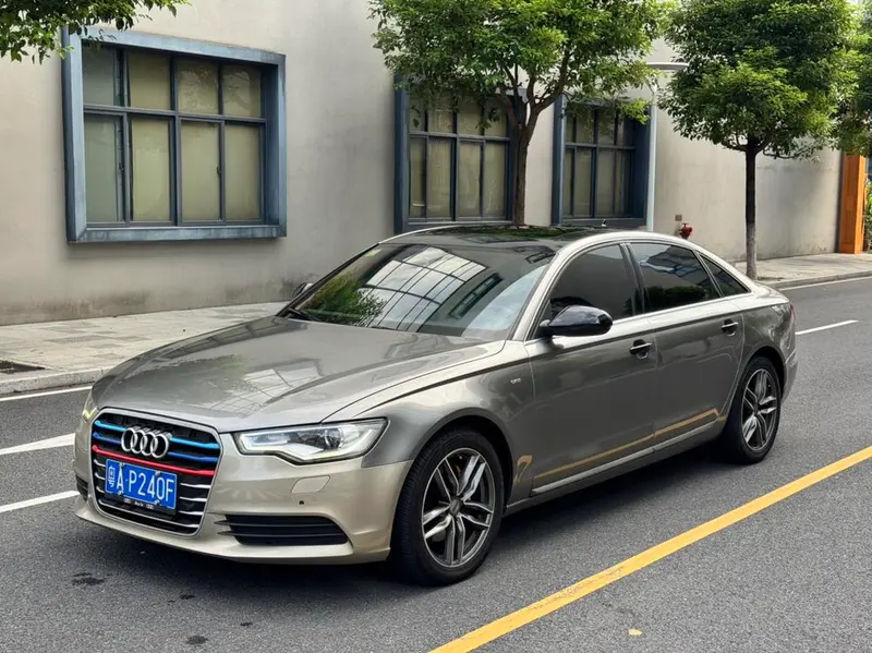 Audi A6L TFSI Standard Version, 2014 — фото 1