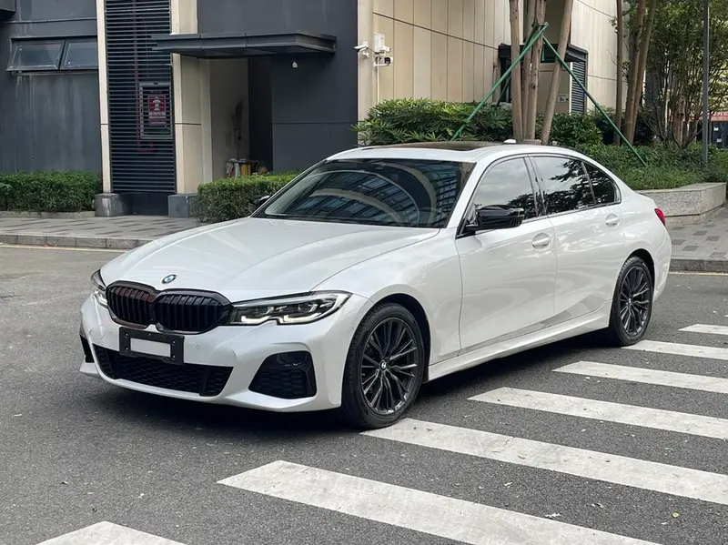 BMW 3-Series, 2021