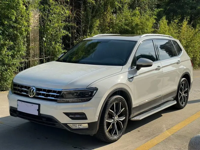 Volkswagen Tiguan L 380TSI Auto 4WD Flagship Edition, 2017 — фото 1