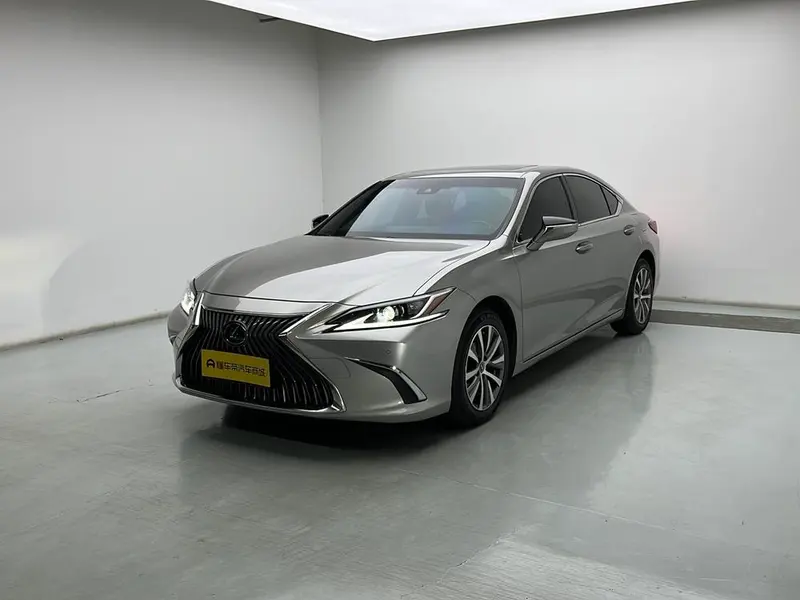 Lexus ES 200 Edition CN6, 2018 — фото 1