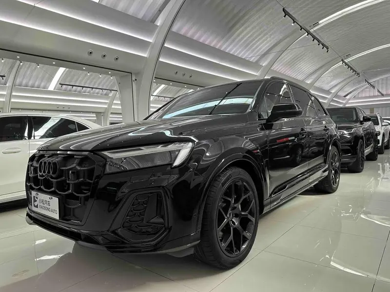 Audi Q7 45 TFSI quattro S line Black Version, 2024 — фото 1