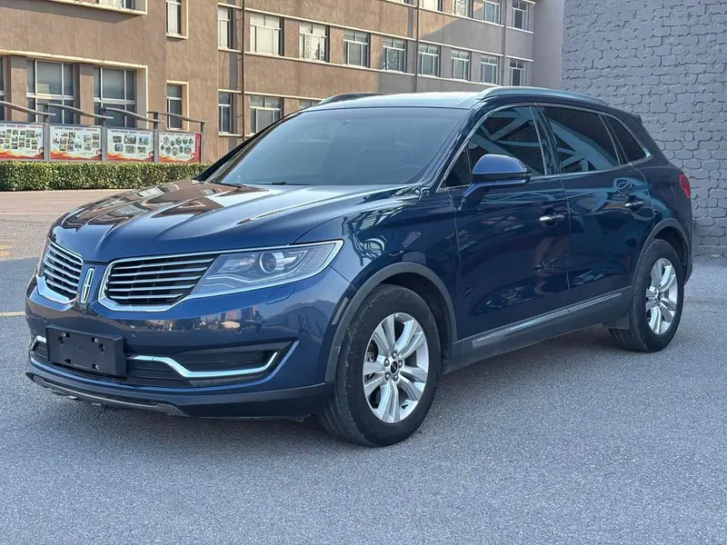 Lincoln MKX, 2015
