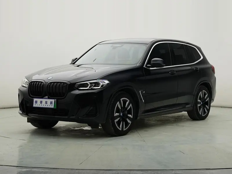 BMW iX3, 2023
