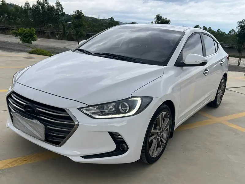 Hyundai Elantra Lingdong, 2016