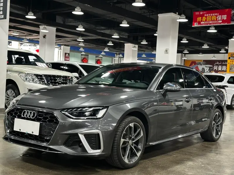 Audi A4L 40 TFSI Fashion Version, 2023 — фото 1