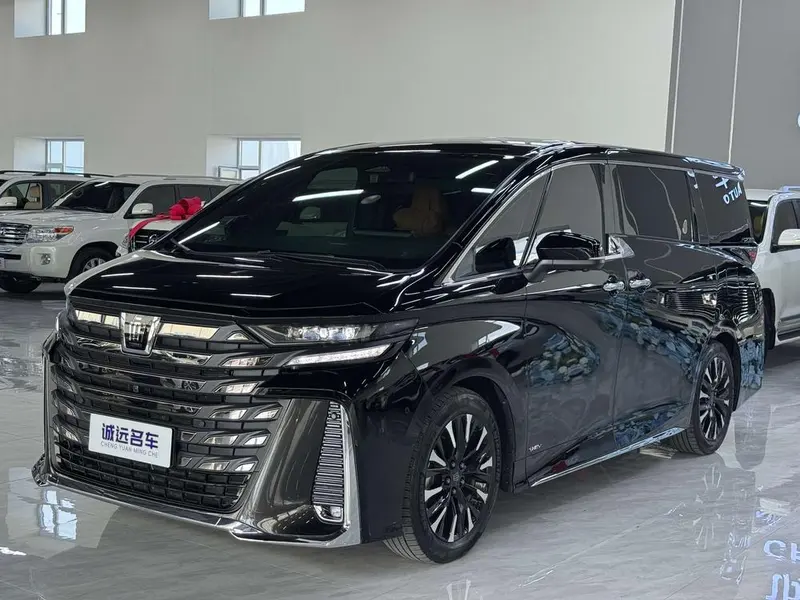 Toyota Vellfire, 2023
