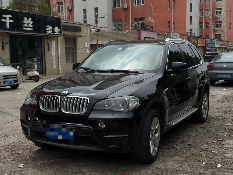 BMW X5 (Import), 2011