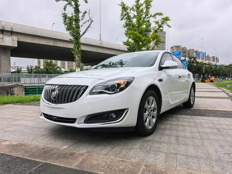 Buick Regal 1.6T Elite Version, 2015 — фото 1