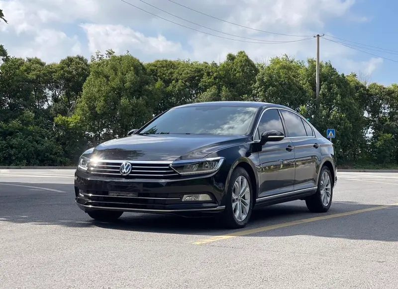 Volkswagen Magotan 330TSI DSG Luxury Version CN5, 2019 — фото 1
