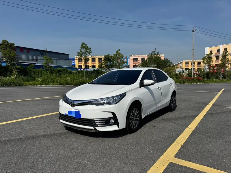Toyota Corolla 1.2T S-CVT GL Edition, 2019 — фото 1