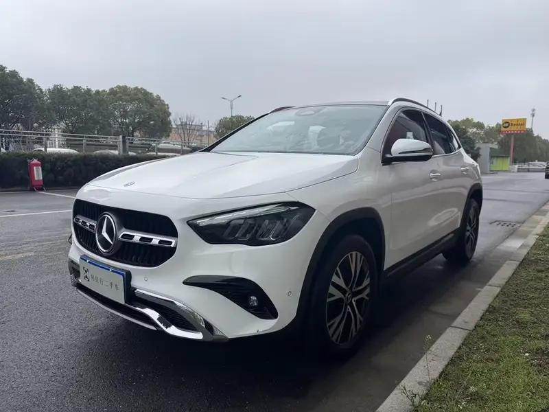 Mercedes-Benz GLA, 2024