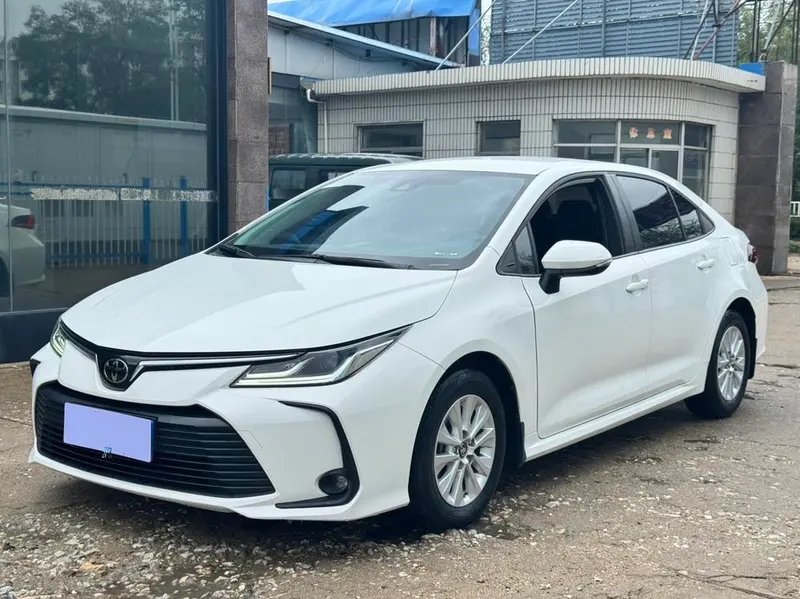 Toyota Corolla 1.5L CVT Edition, 2021 — фото 1