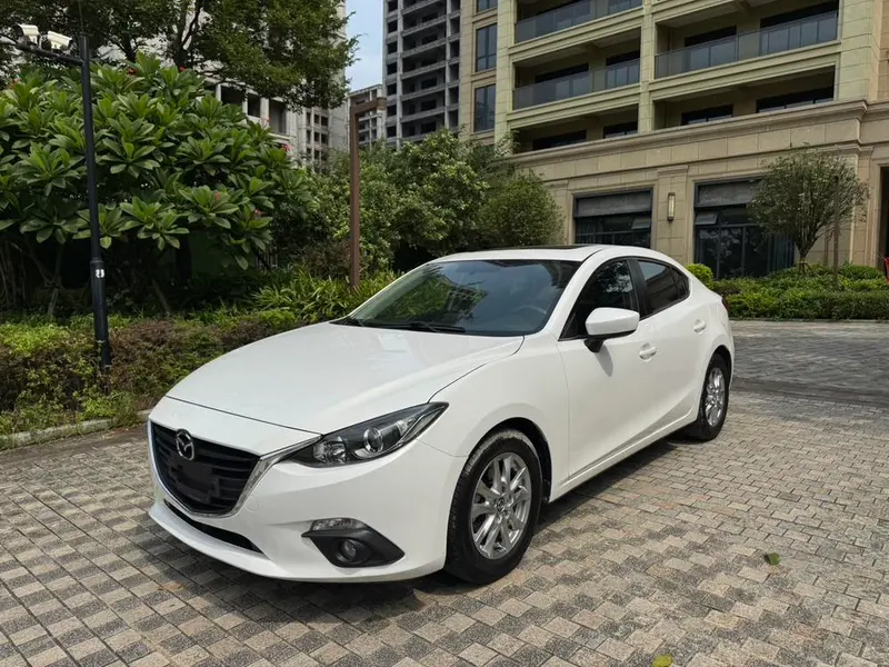 Mazda 3 Axela, 2014
