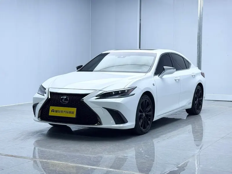Lexus ES 300h F SPORT, 2021 — фото 1