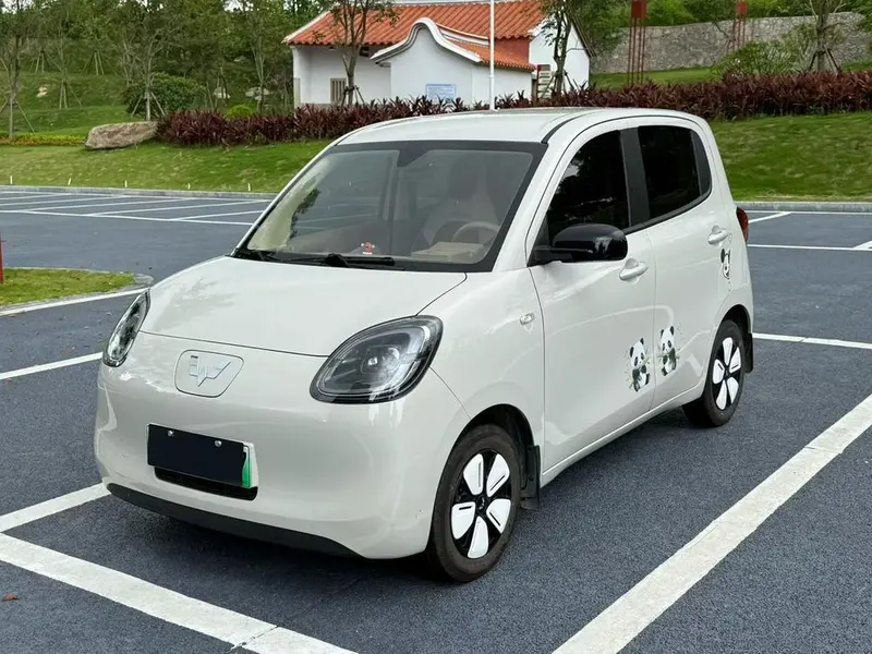 Wuling Hongguang MINIEV, 2025