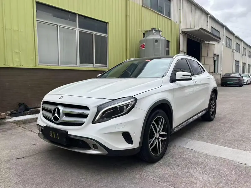 Mercedes-Benz GLA GLA 200 Fashion Version, 2015 — фото 1