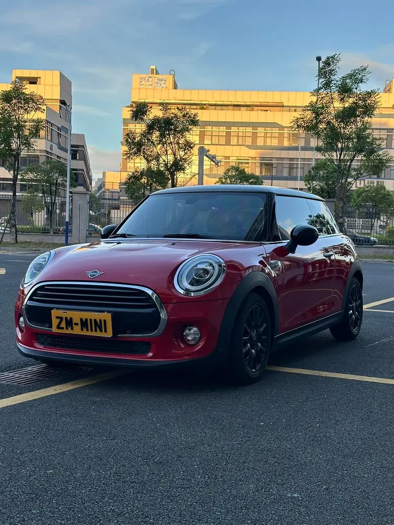 MINI MINI 1.5T COOPER Classic, 2018 — фото 1
