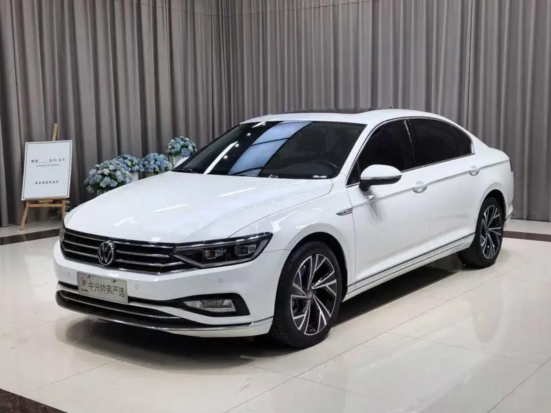 Volkswagen Magotan 330TSI DSG Luxury Version, 2020 — фото 1