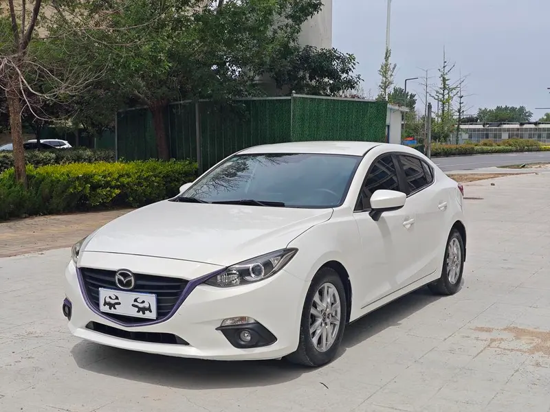 Mazda 3 Axela, 2016