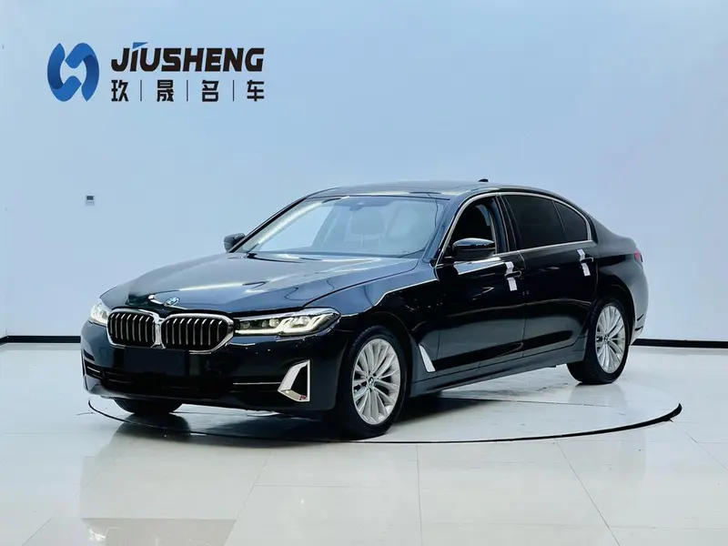 BMW 5-Series, 2022