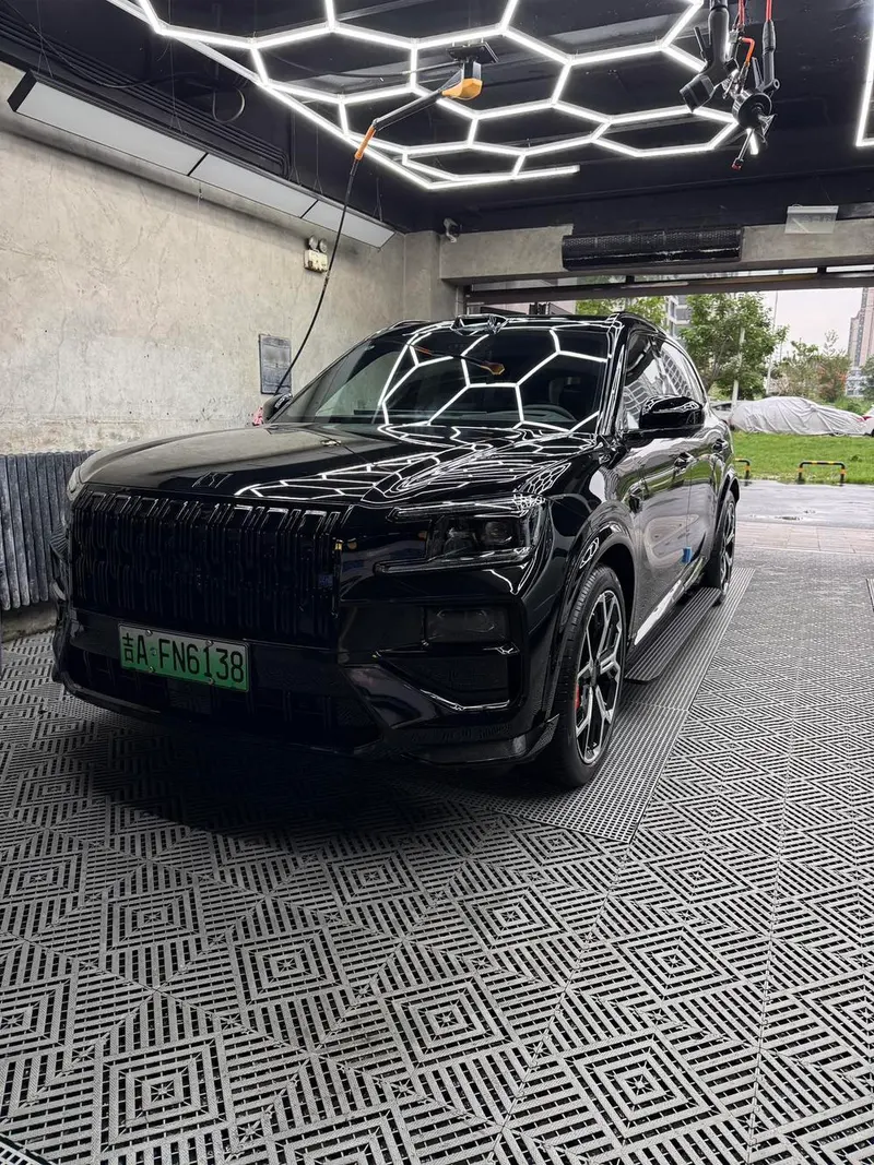 Zeekr 8X, 2026