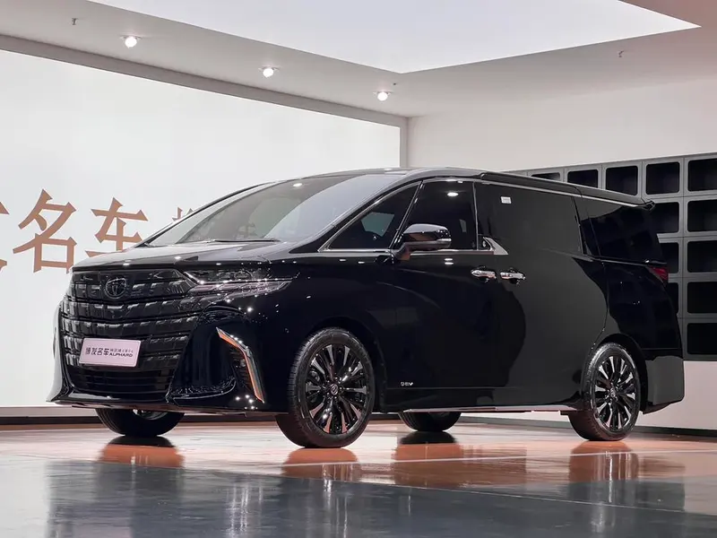 Toyota Alphard, 2023
