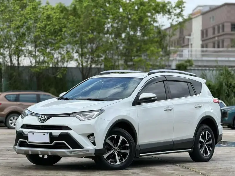 Toyota RAV4 2.0L CVT 2WD Style Edition, 2016 — фото 1