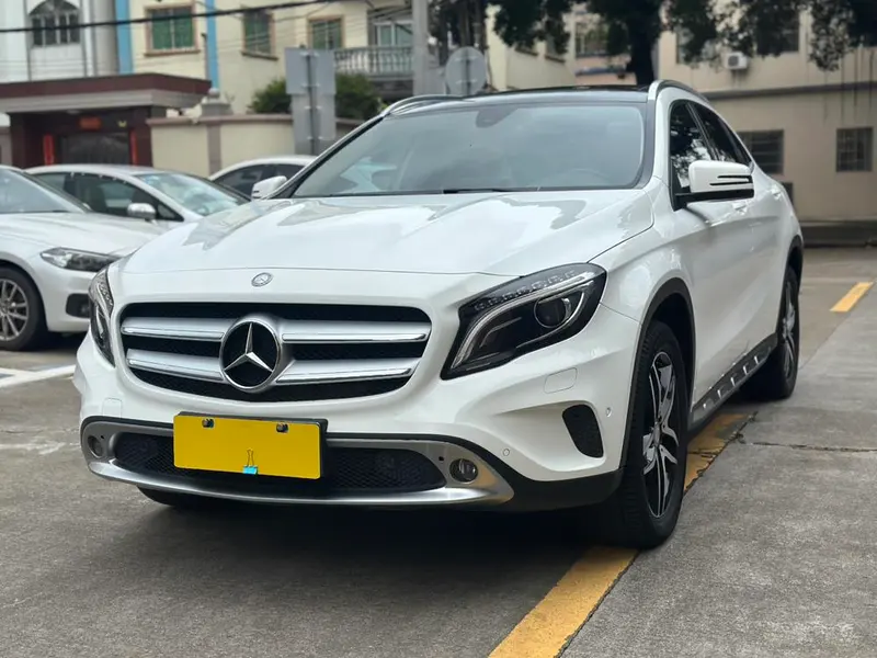 Mercedes-Benz GLA GLA 220 4MATIC Luxury Version, 2015 — фото 1