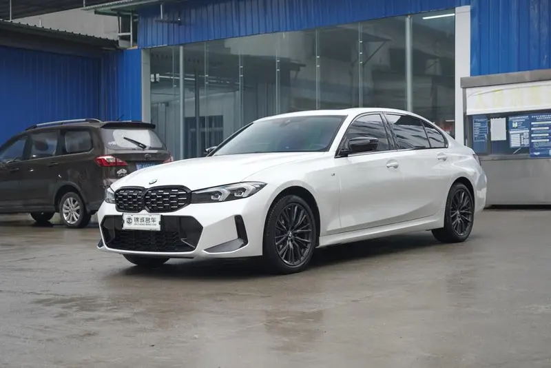 BMW 3-Series, 2023