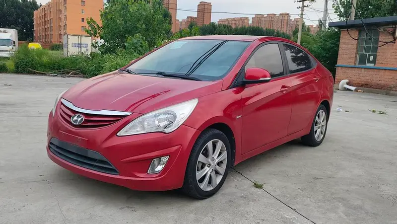 Hyundai Verna, 2010