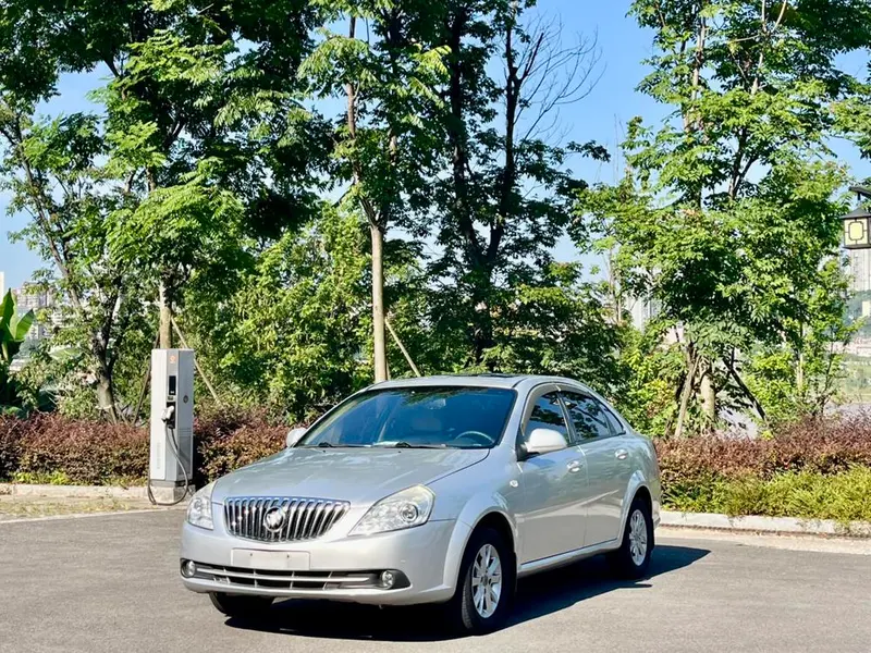 Buick Excelle, 2013