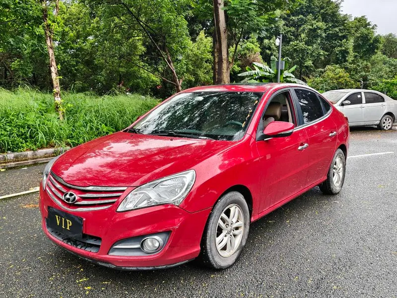 Hyundai Elantra Yuedong, 2011