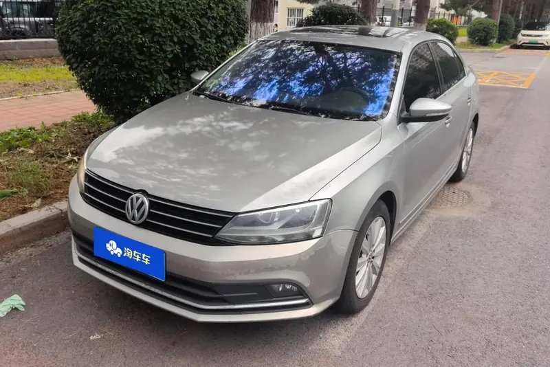 Volkswagen Sagitar, 2015