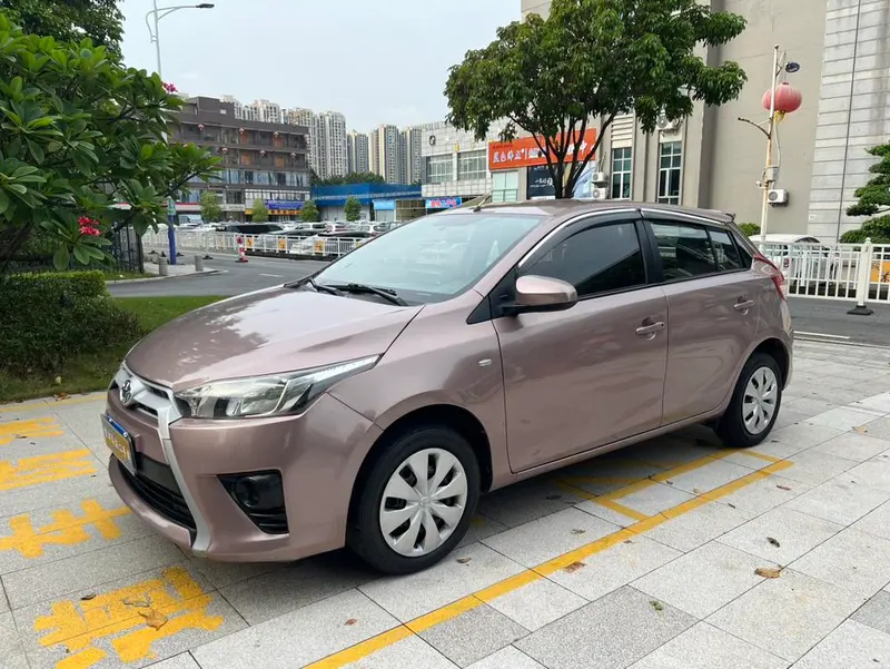 Toyota Yaris L, 2015