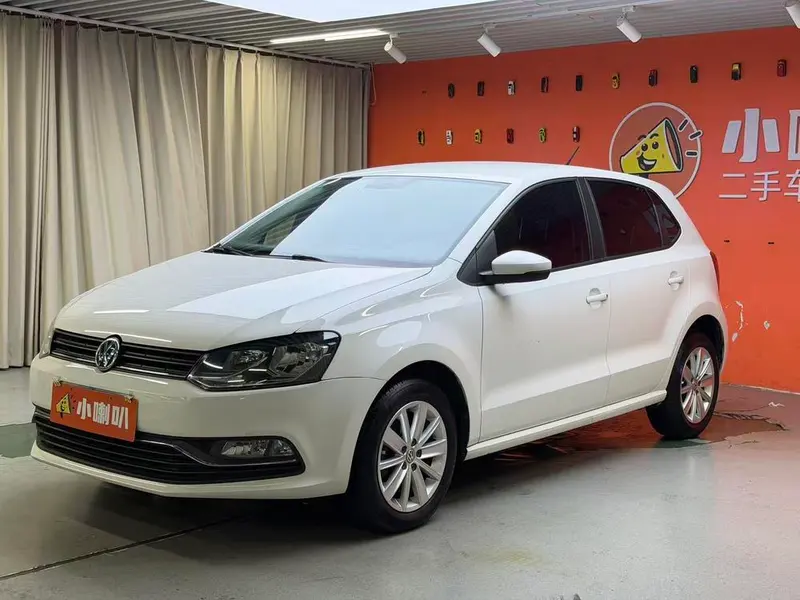 Volkswagen Polo 1.6L Auto Comfort Edition, 2014 — фото 1