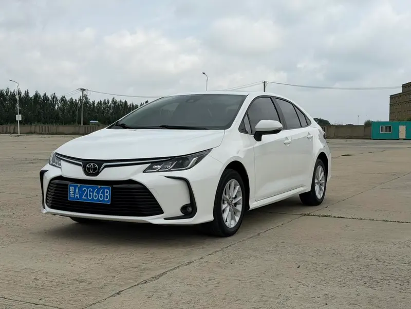 Toyota Corolla 1.2T S-CVT Elite PLUS Edition, 2021 — фото 1