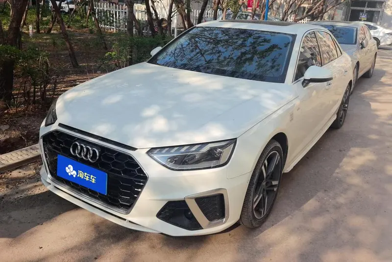 Audi A4L 40 TFSI Luxury Version, 2020 — фото 1