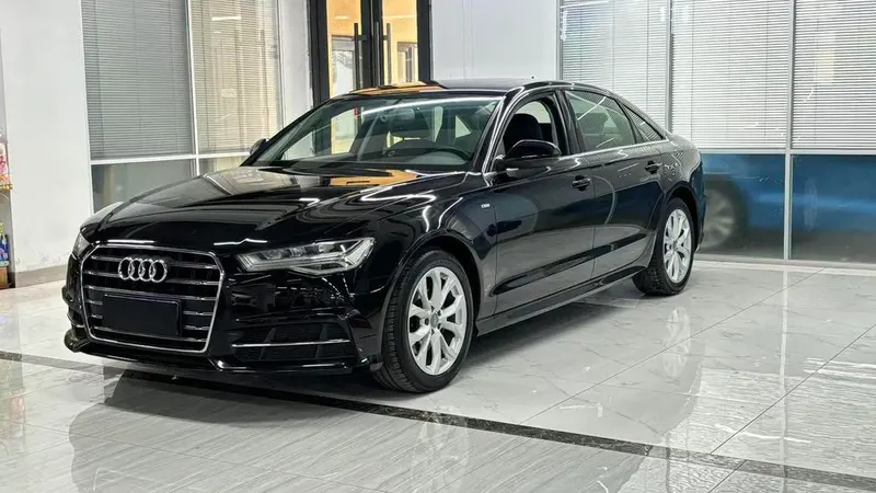 Audi A6L 30 Version 35 TFSI Fashion Version, 2018 — фото 1