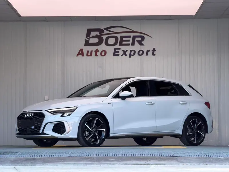 Audi A3 Sportback 35 TFSI Fashion Sport Version, 2022 — фото 1