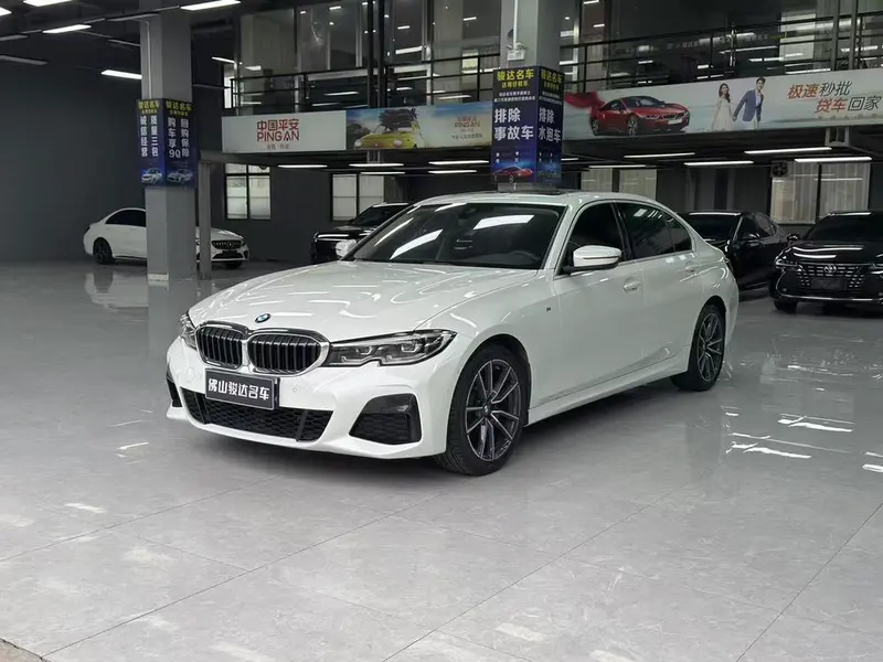 BMW 3-Series, 2020
