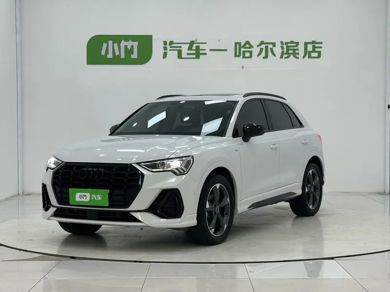 Audi Q3, 2022