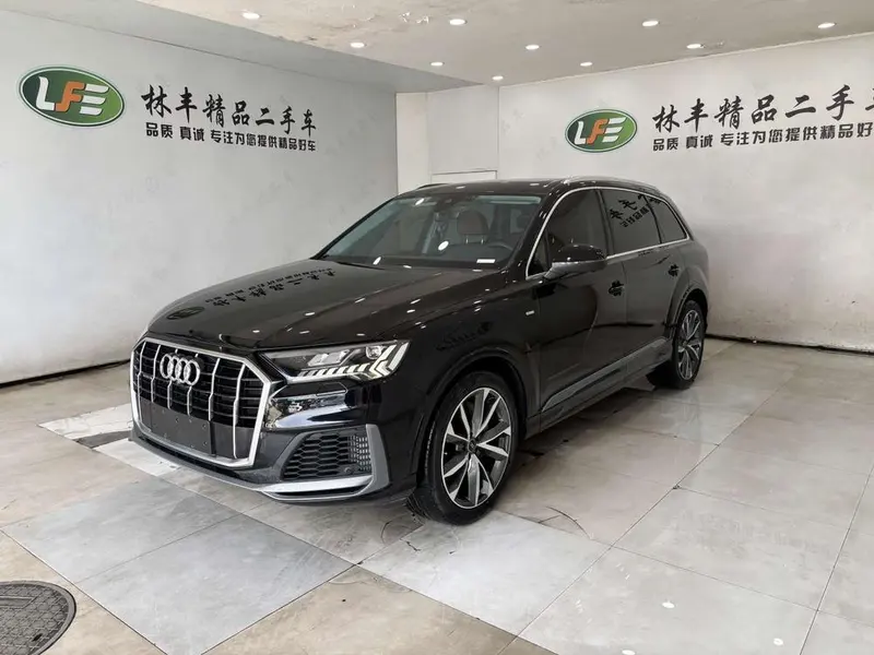 Audi Q7 55 TFSI quattro S line Sport Version, 2023 — фото 1