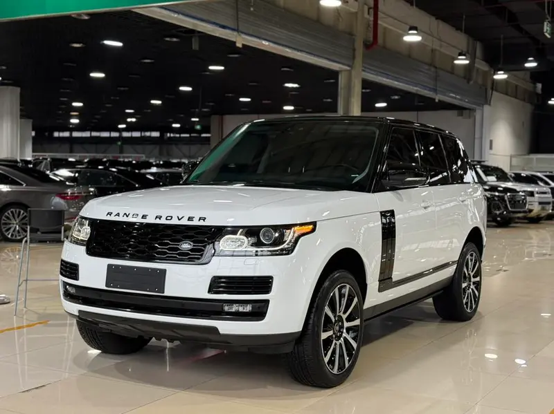 Land Rover Range Rover 3.0 V6 SC Vogue, 2017 — фото 1