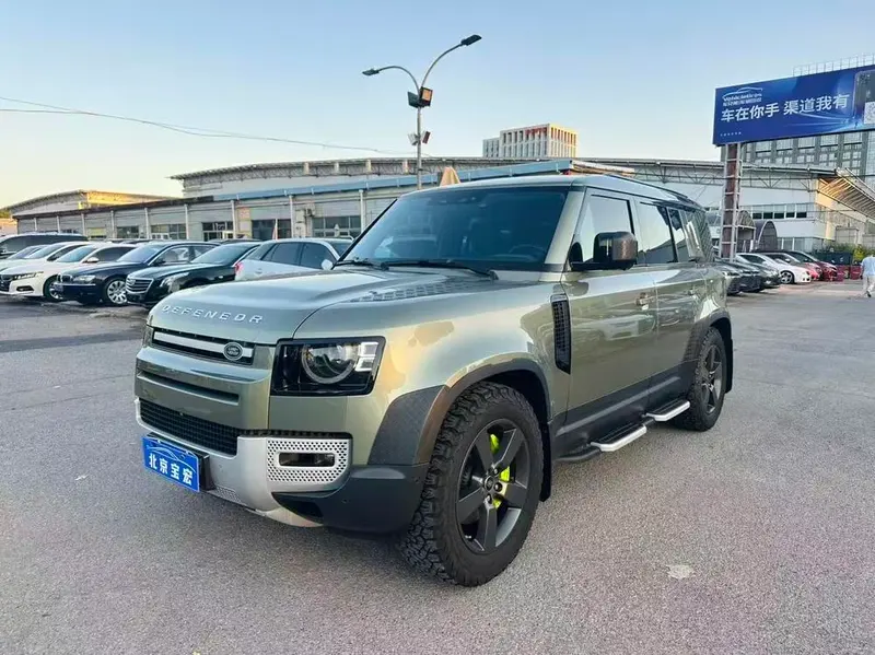 Land Rover Defender, 2021