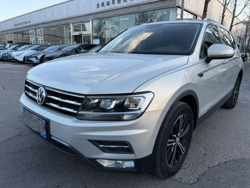 Volkswagen Tiguan L 330TSI Auto 2WD Panoramic Comfort Edition CN5, 2019 — фото 1