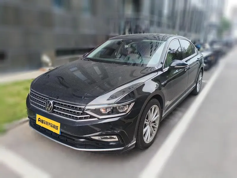 Volkswagen Magotan 200 Anniversary Edition 330TSI DSG Luxury Version, 2023 — фото 1